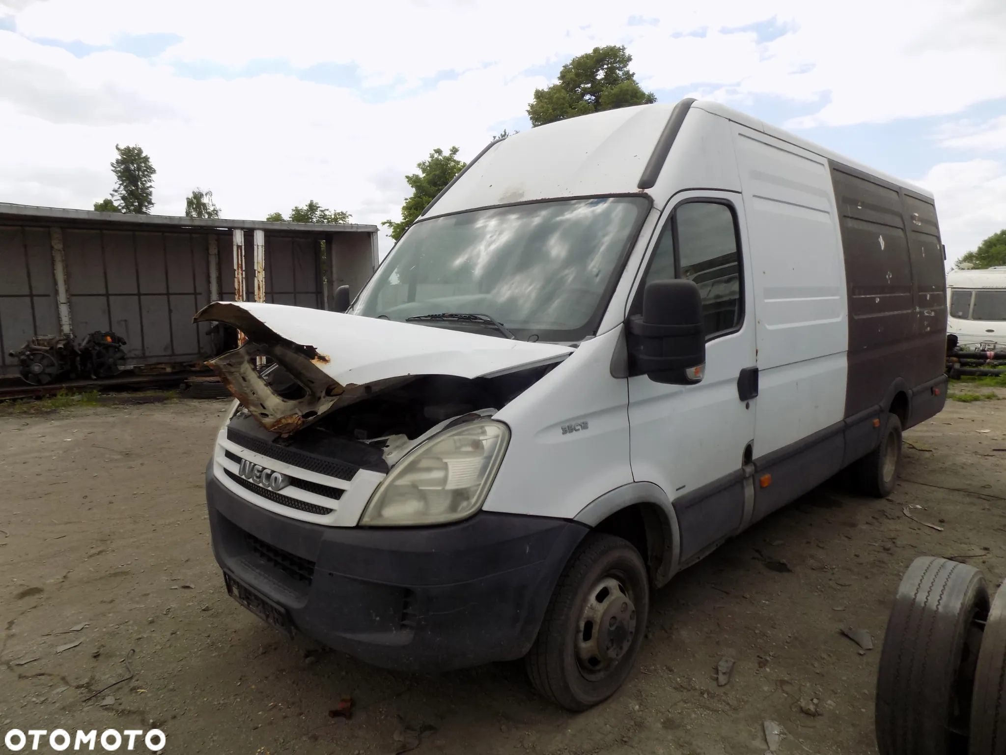 IVECO DAILY IV 2.3 HPI 06 - 11 SAMOCHÓD NA CZĘŚCI - 2