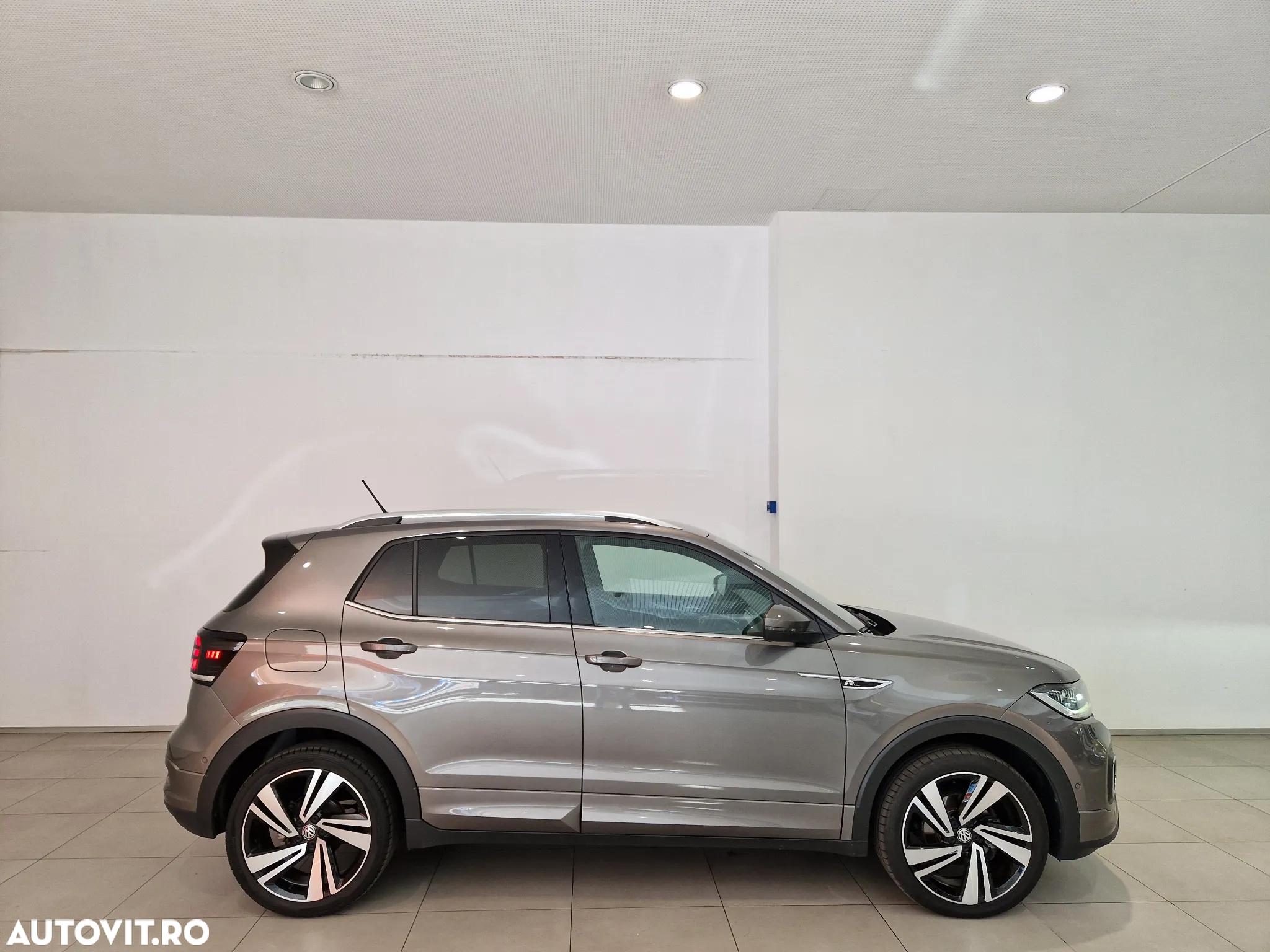 Volkswagen T-Cross 1.5 TSI DSG R-Line - 6
