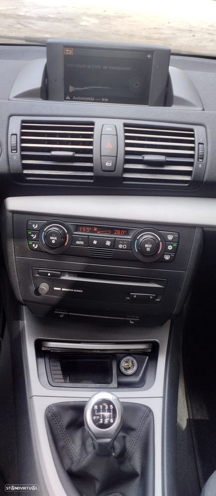 BMW 116 i Confort - 8