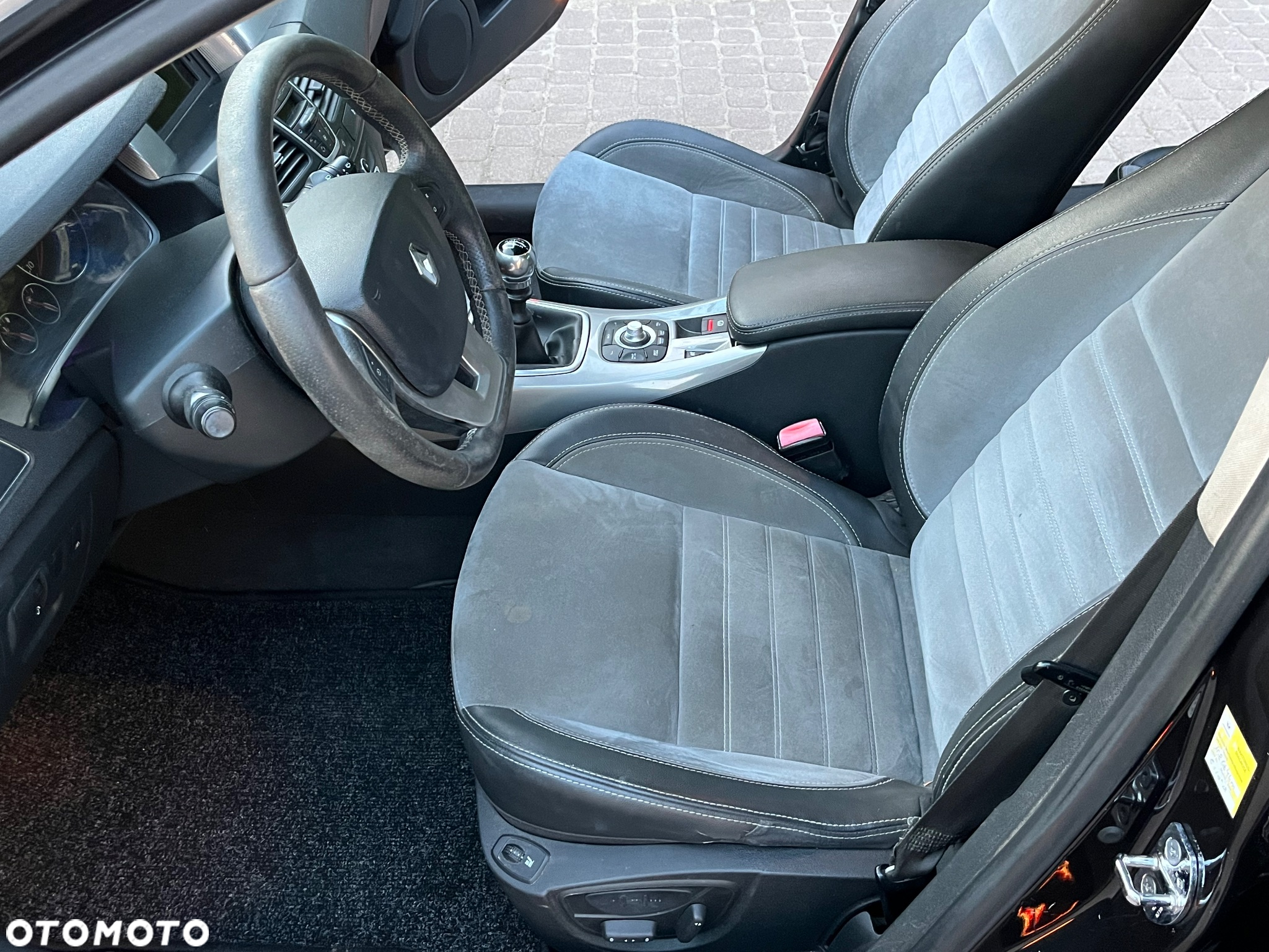 Renault Laguna 2.0 dCi FAP Dynamique - 19