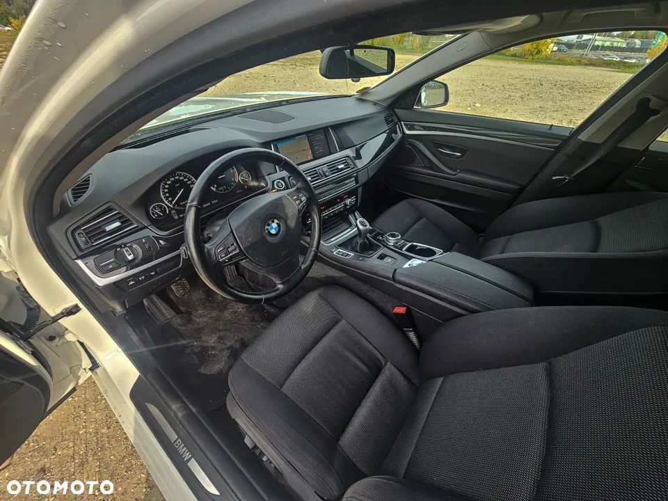 BMW Seria 5 - 23