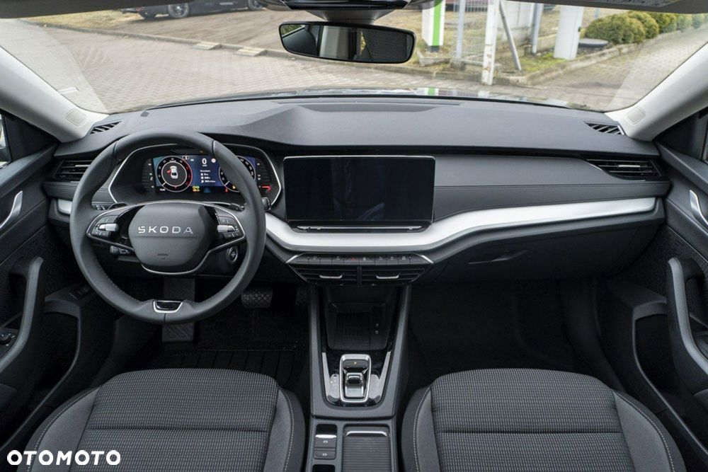 Skoda Octavia 2.0 TDI Edition 130 Selection DSG - 19