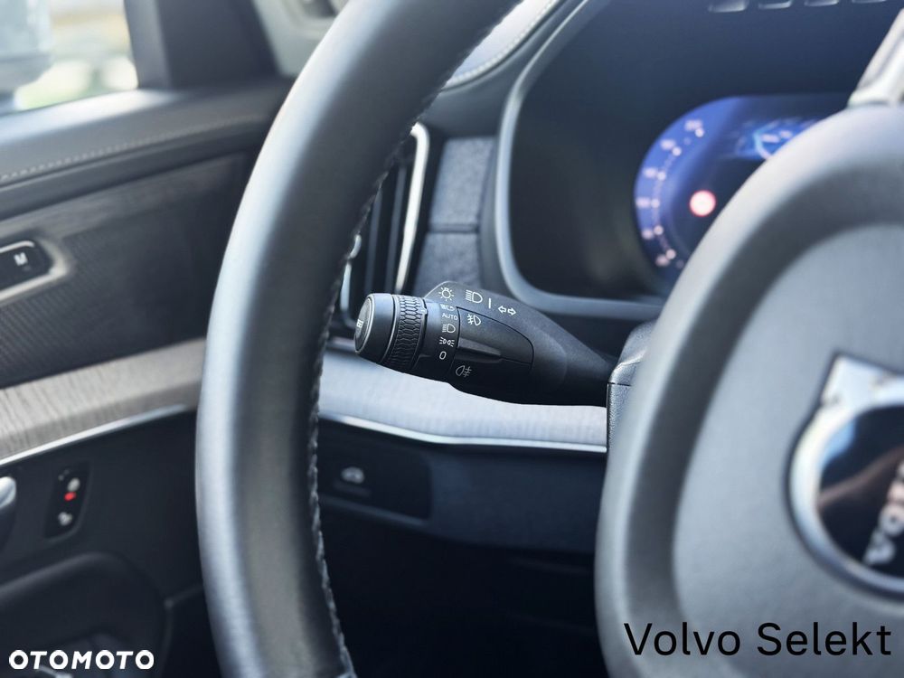 Volvo XC 90 - 28