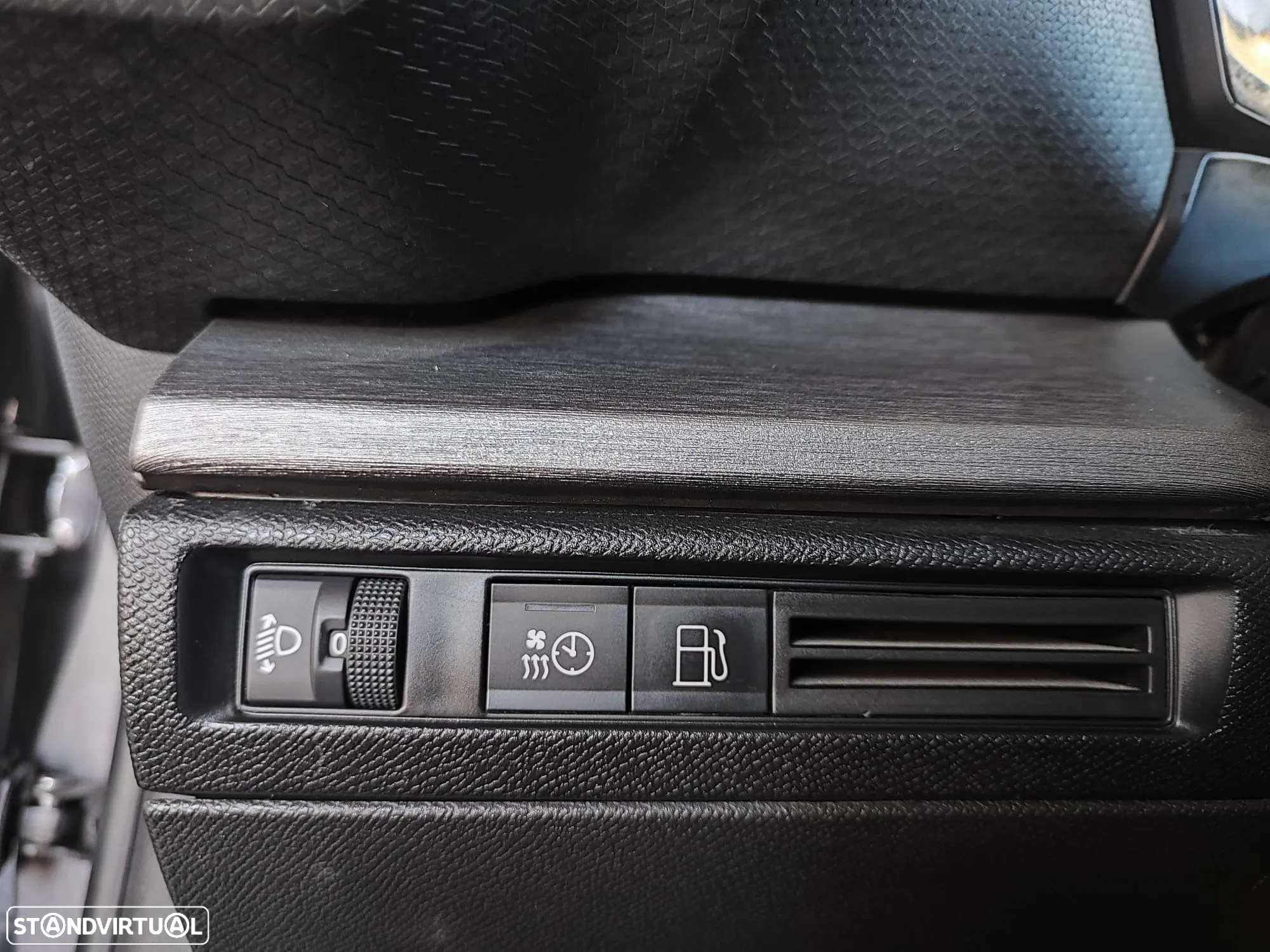 Citroën C5 X 1.6 Hybrid Shine Pack e-EAT8 - 25