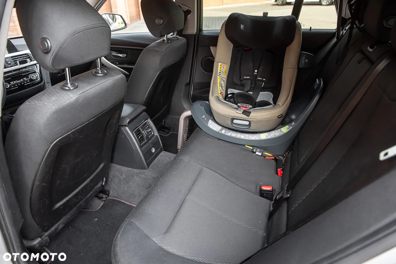 BMW Seria 3 318d - 21