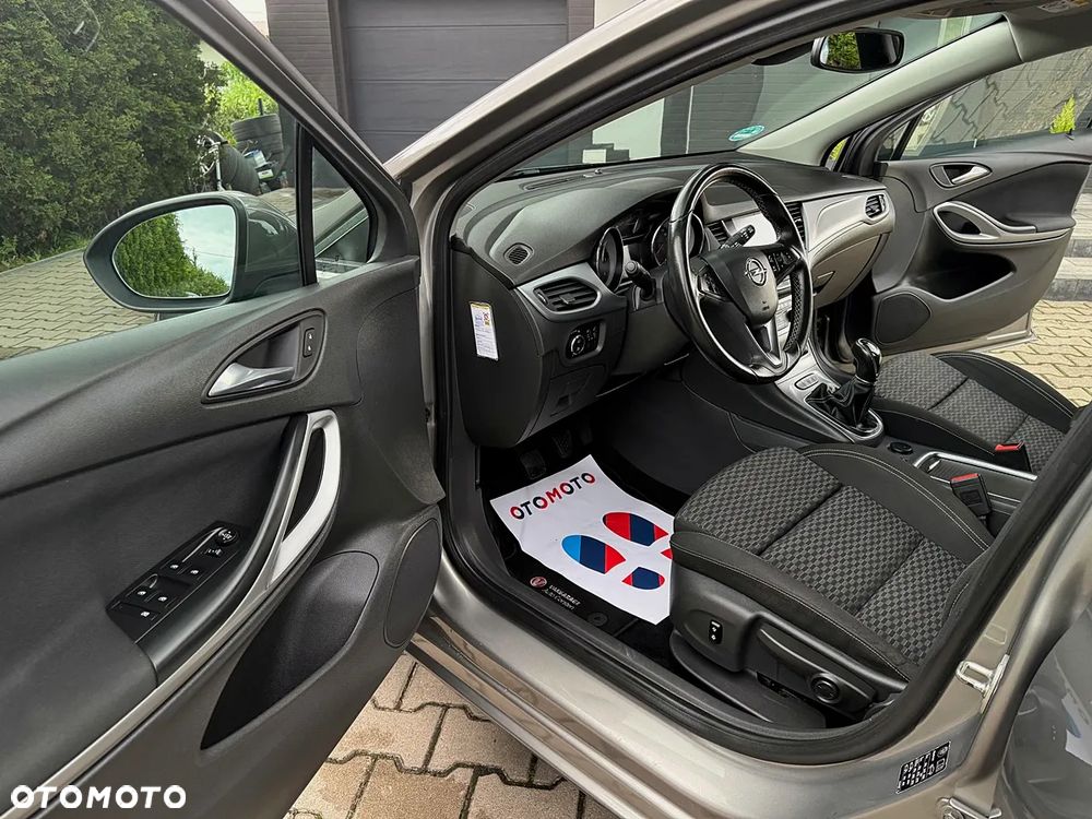 Opel Astra 1.6 D (CDTI) Start/Stop Innovation - 16