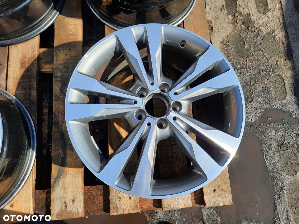 ORYG. MERCEDES 18 C-KLASA 205 C A205 8.5J 2336 - 1