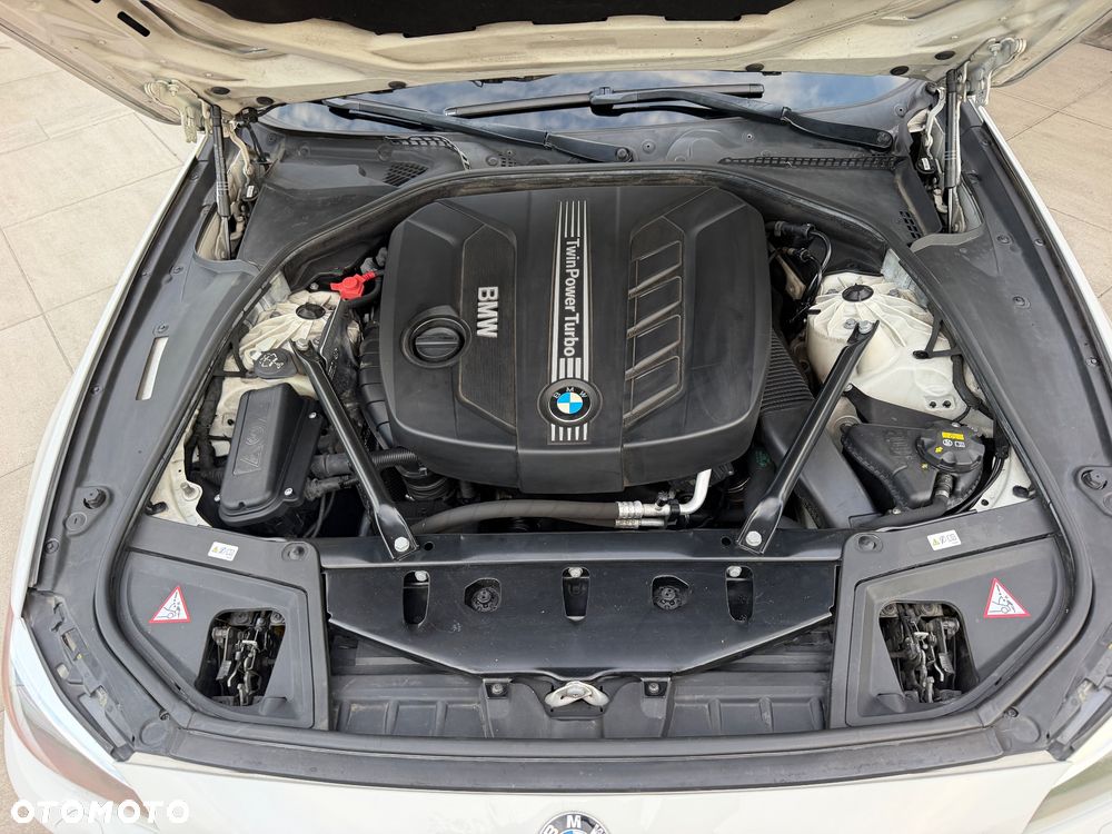 BMW Seria 5 520d Sport-Aut - 22