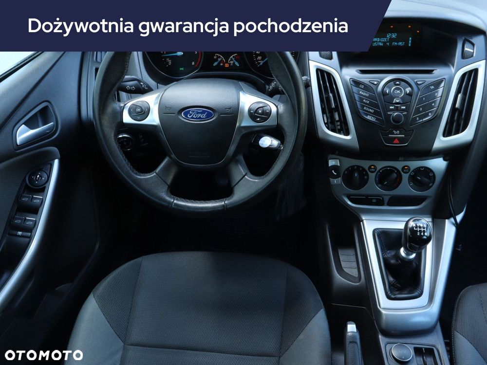Ford Focus SW - 9