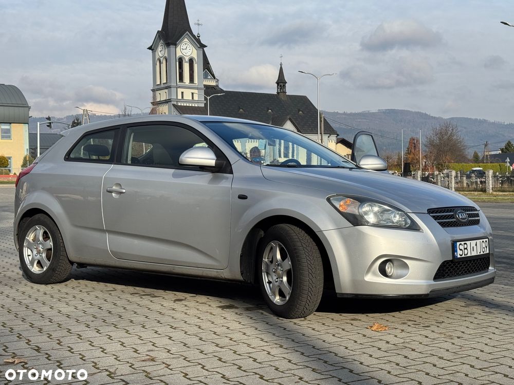 Kia Ceed 1.6 Comfort - 16