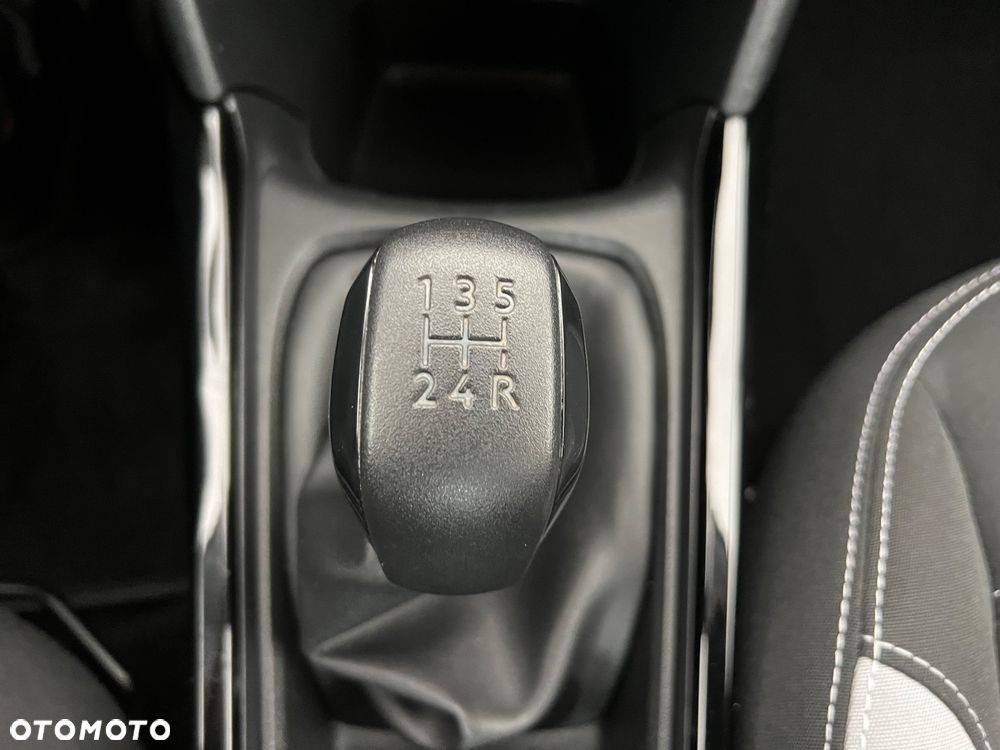Peugeot 2008 1.2 Pure Tech Style - 33