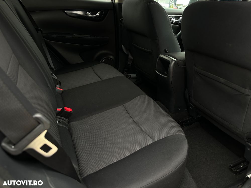 Nissan Qashqai - 12
