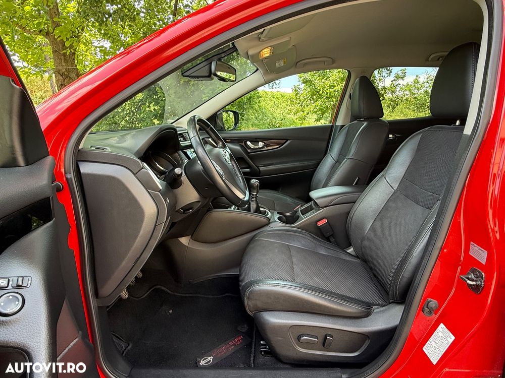 Nissan Qashqai 1.6L dCi Start/Stop 4X4-i Tekna - 15