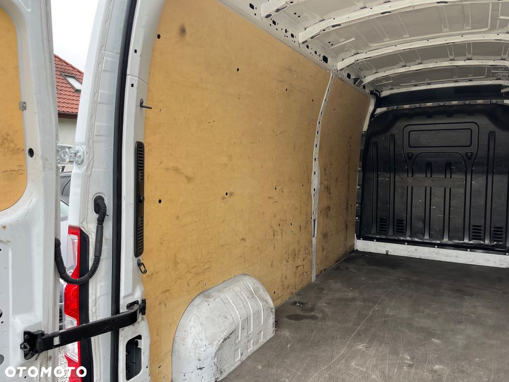Renault Master - 18
