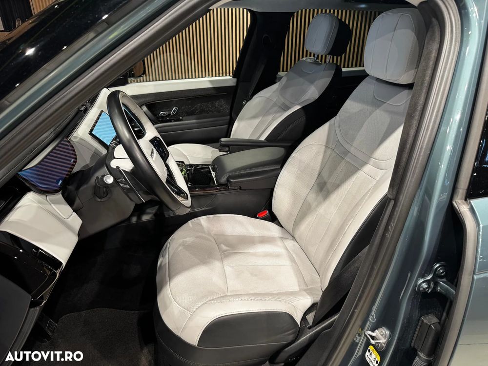 Land Rover Range Rover Sport 4.4 V8 P530 First Edition - 18