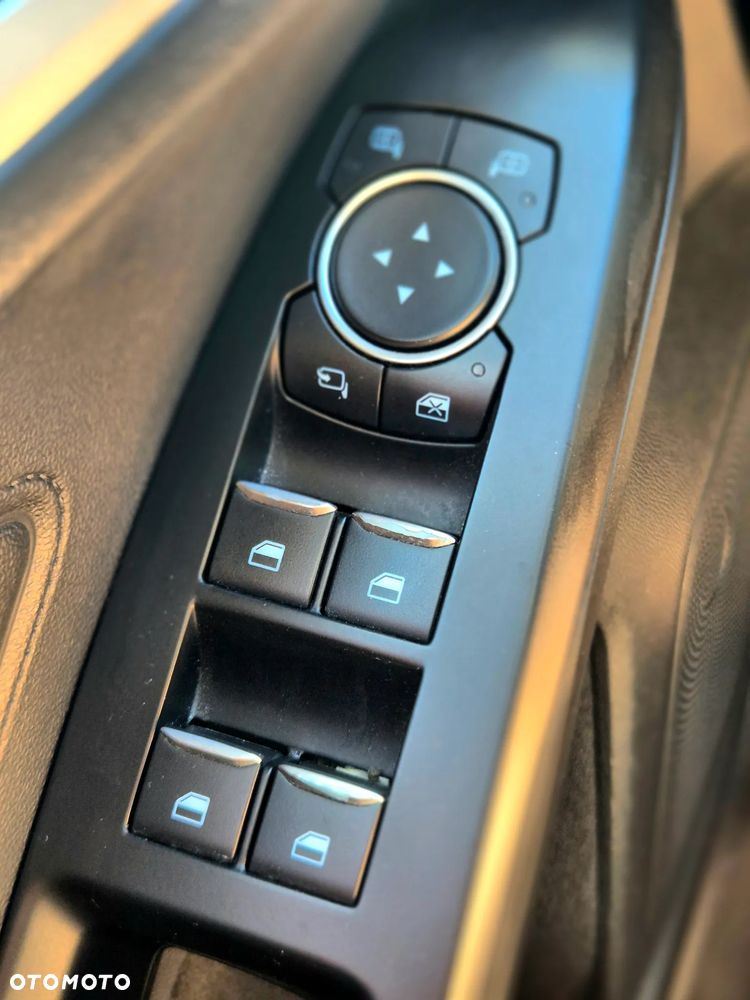 Ford Focus 1.5 EcoBlue SCR Connected - 33