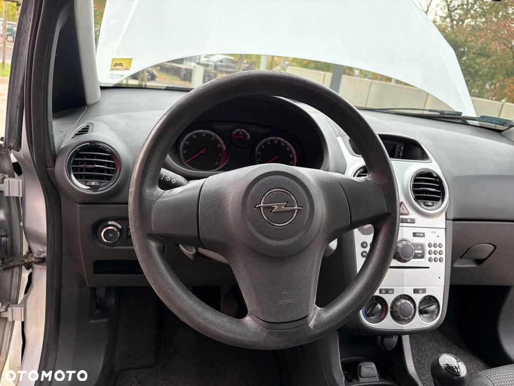 Opel Corsa 1.2 16V Essentia - 25