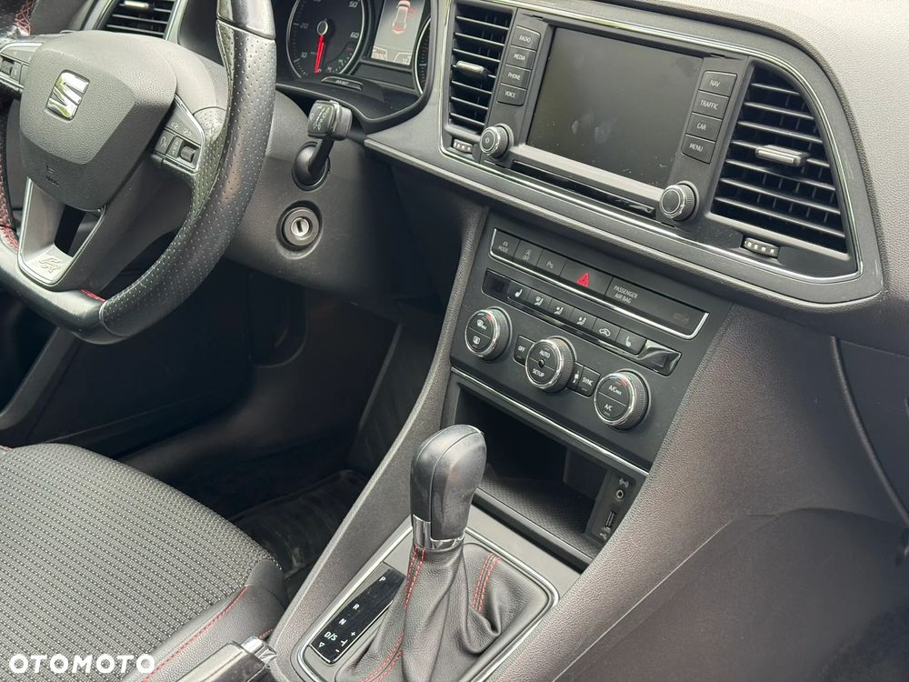 Seat Leon 2.0 TDI FR Black S&S DSG - 29