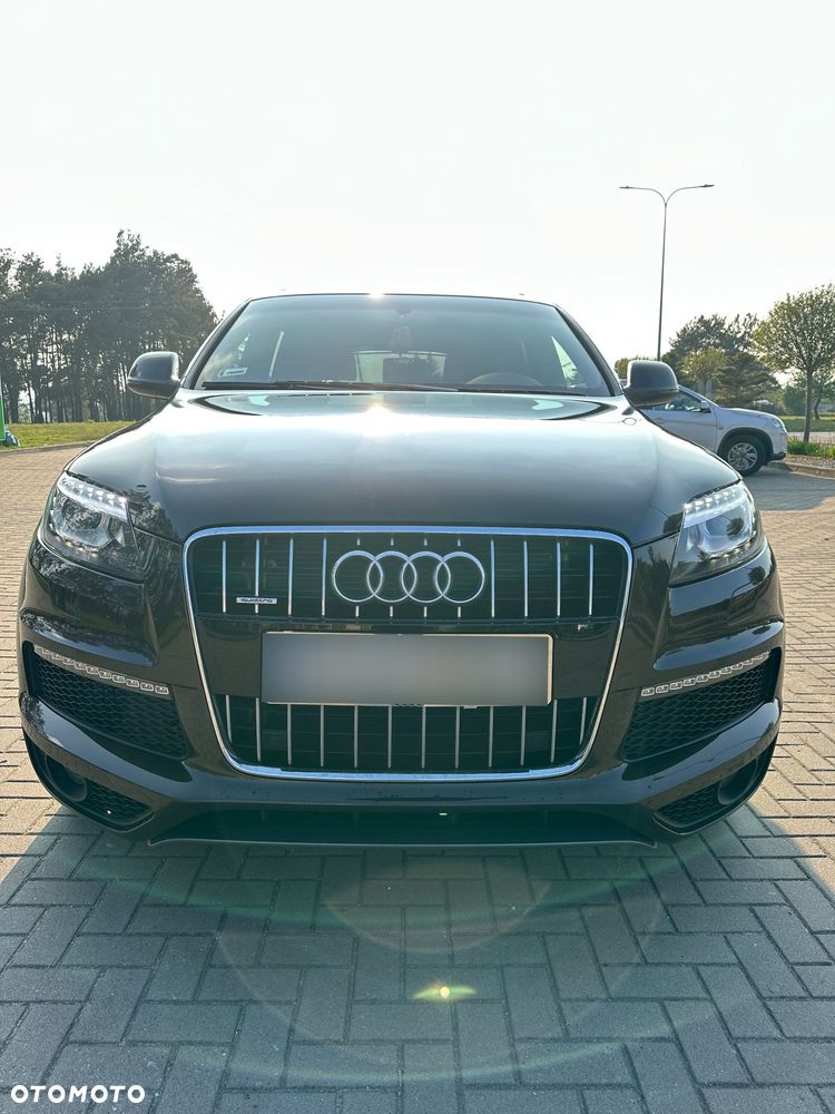 Audi Q7 - 1