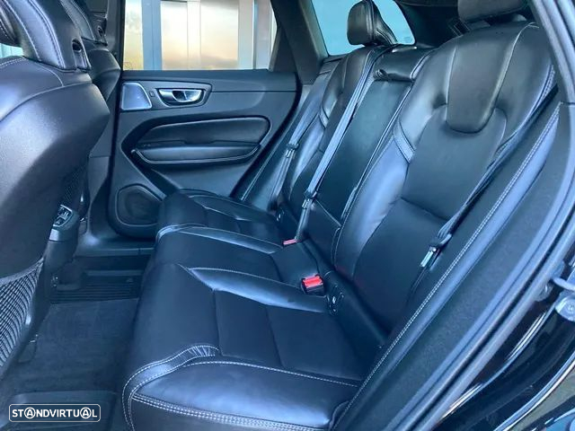 Volvo XC 60 2.0 B5 R-Design AWD - 46
