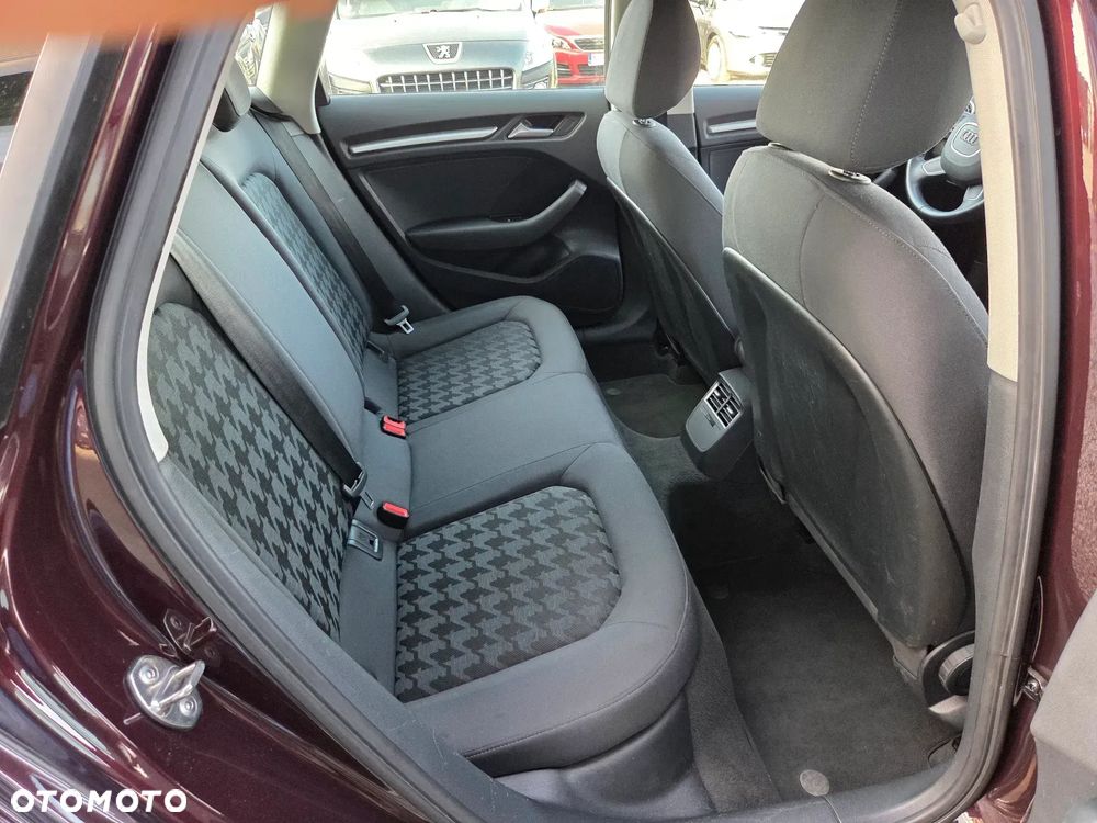 Audi A3 Sportback 2.0 TDI (clean diesel) Attraction - 12