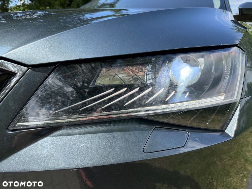 Skoda Superb 2.0 TDI 4x4 DSG L&K - 30