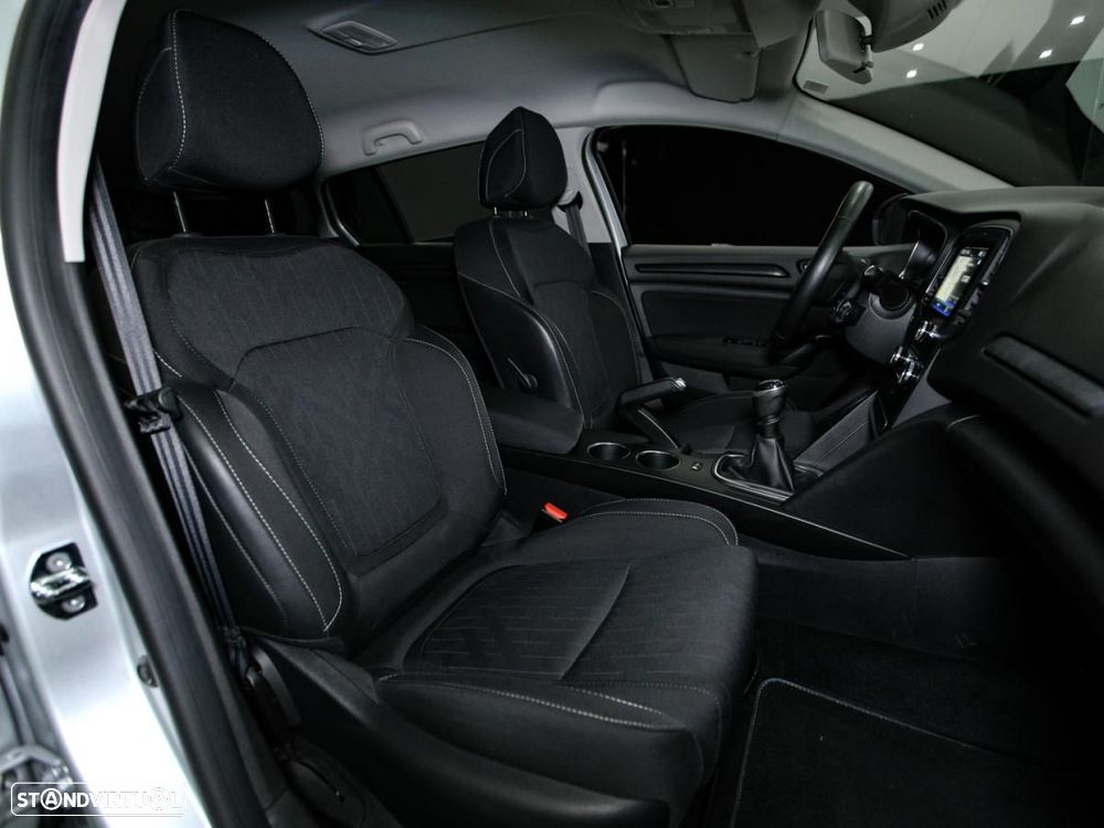 Renault Mégane Sport Tourer 1.5 Blue dCi Limited - 11