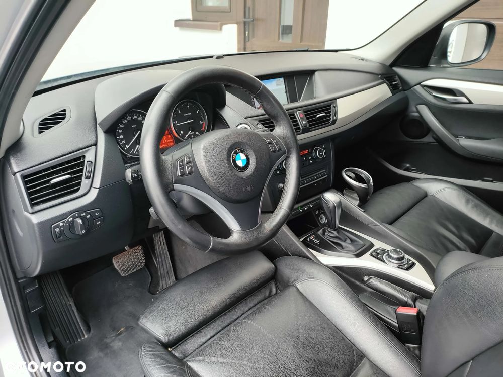 BMW X1 xDrive18d Sport Line - 13