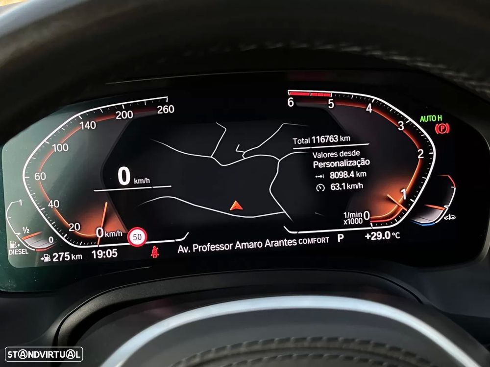 BMW 320 d Pack Desportivo M Auto - 31