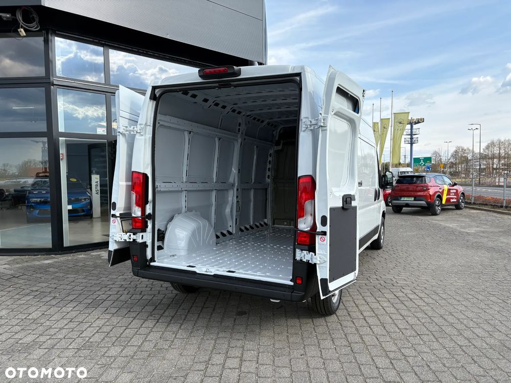 Opel Movano - 8