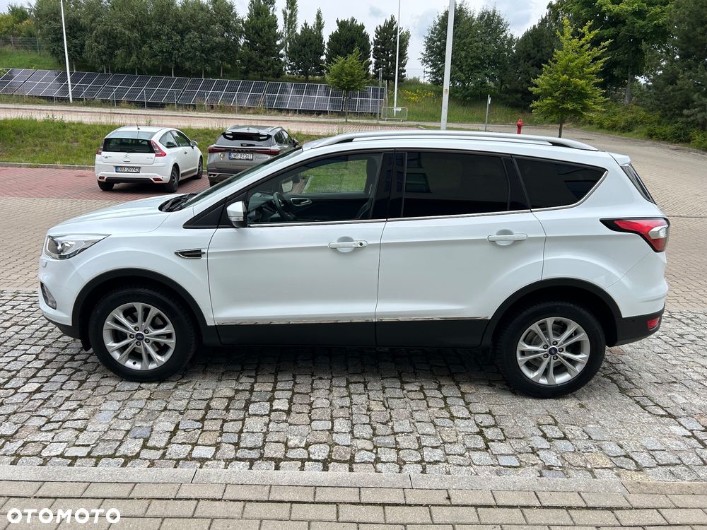Ford Kuga 1.5 EcoBoost 2x4 Titanium - 13