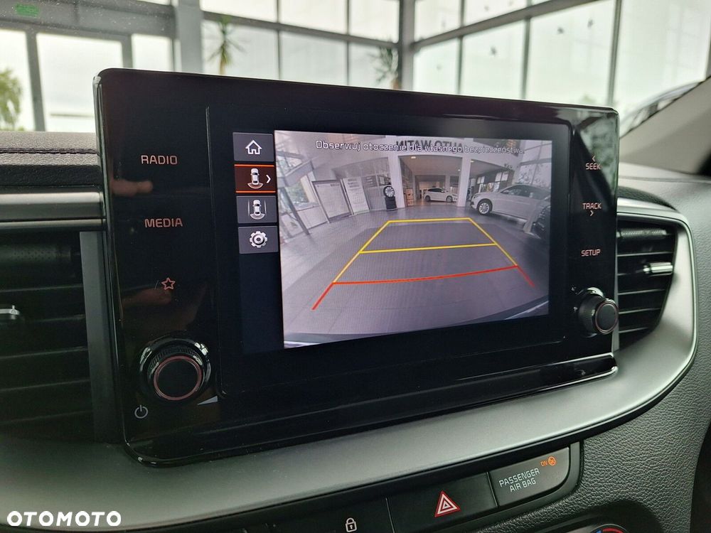 Kia Ceed 1.5 T-GDI M - 22