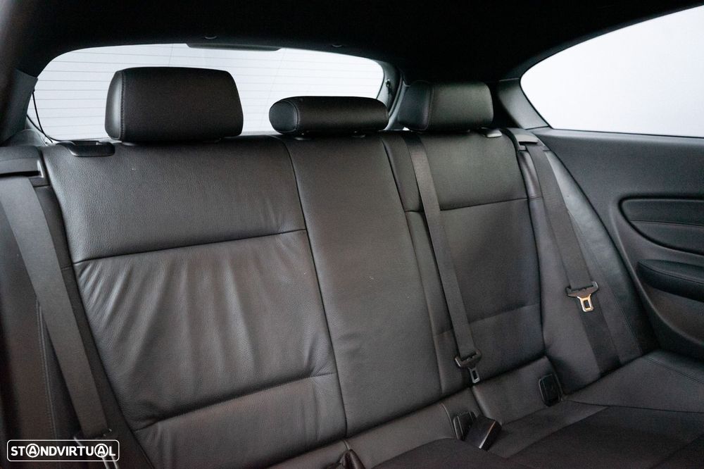 BMW 120 d DPF Aut. - 43