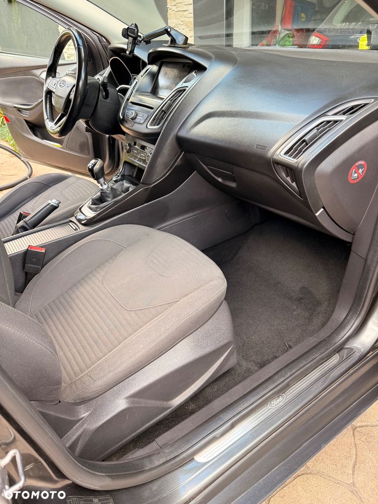 Ford Focus 1.0 EcoBoost Titanium - 14