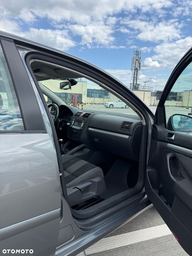 Volkswagen Golf 1.9 TDI Comfortline - 5