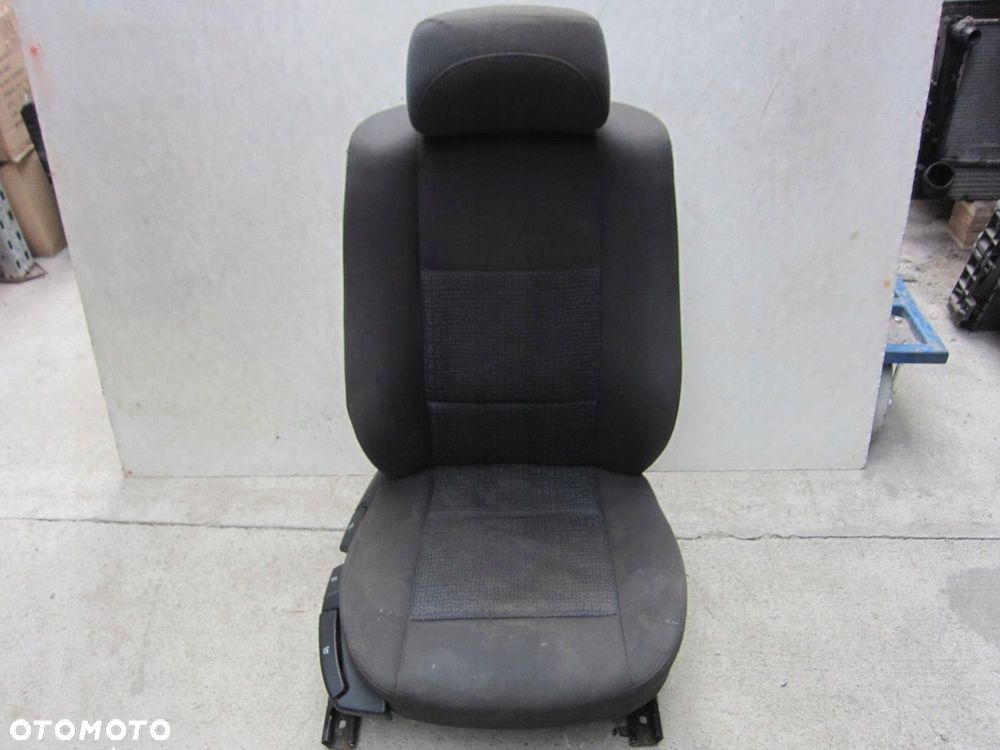 BMW 3 E46 SEDAN KOMBI FOTEL PRAWY PASAŻERA SZARY MATERIAŁ - 1