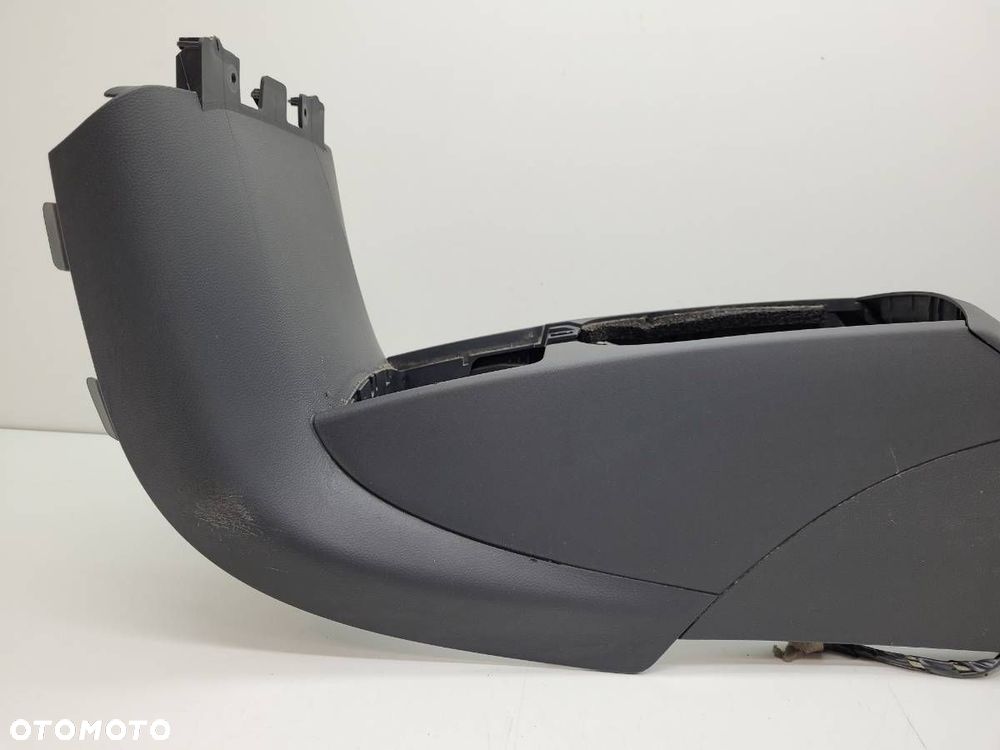TUNEL ŚRODKOWY PODŁOKIETNIK VOLVO V50 545 30755349  ORYGINAŁ EUROPA 8687407 - 7