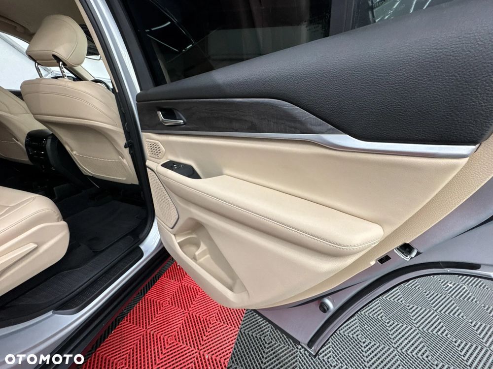 Jeep Grand Cherokee - 8