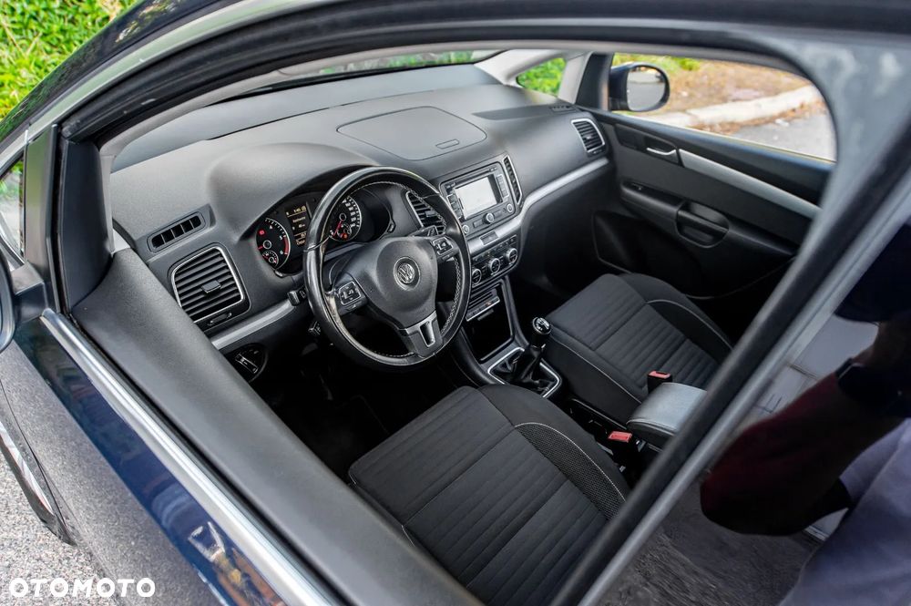 Volkswagen Sharan - 12