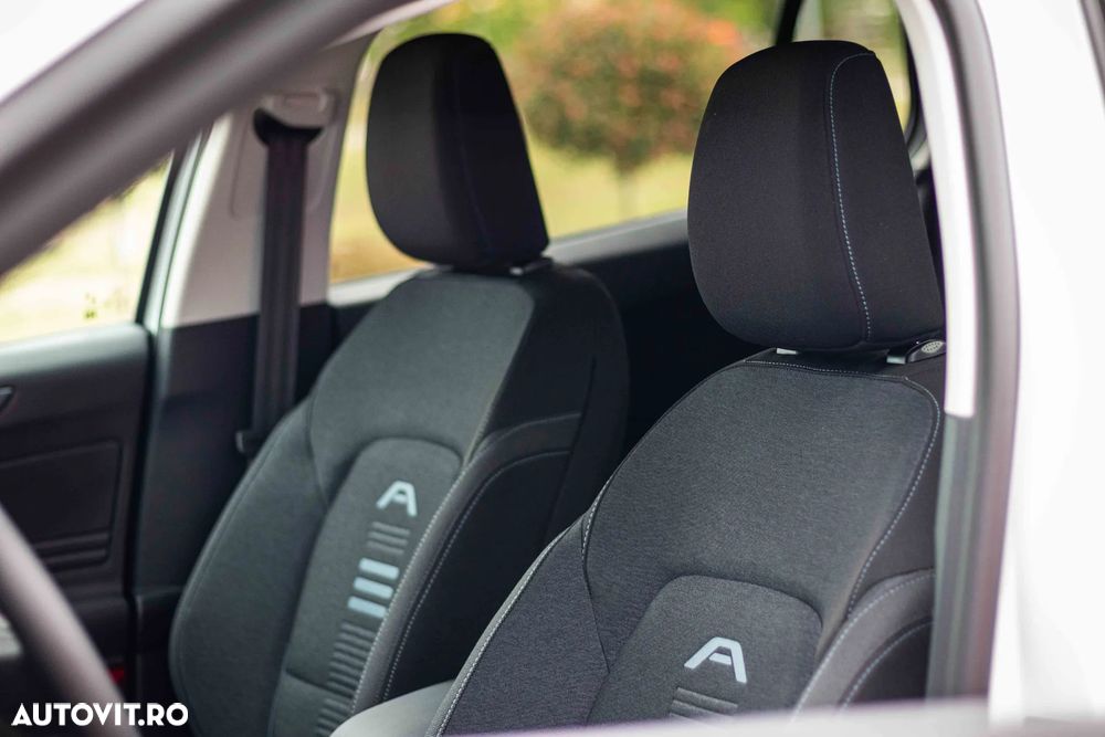 Ford Focus 1.0 EcoBoost 6MT MHEV Active X - 11