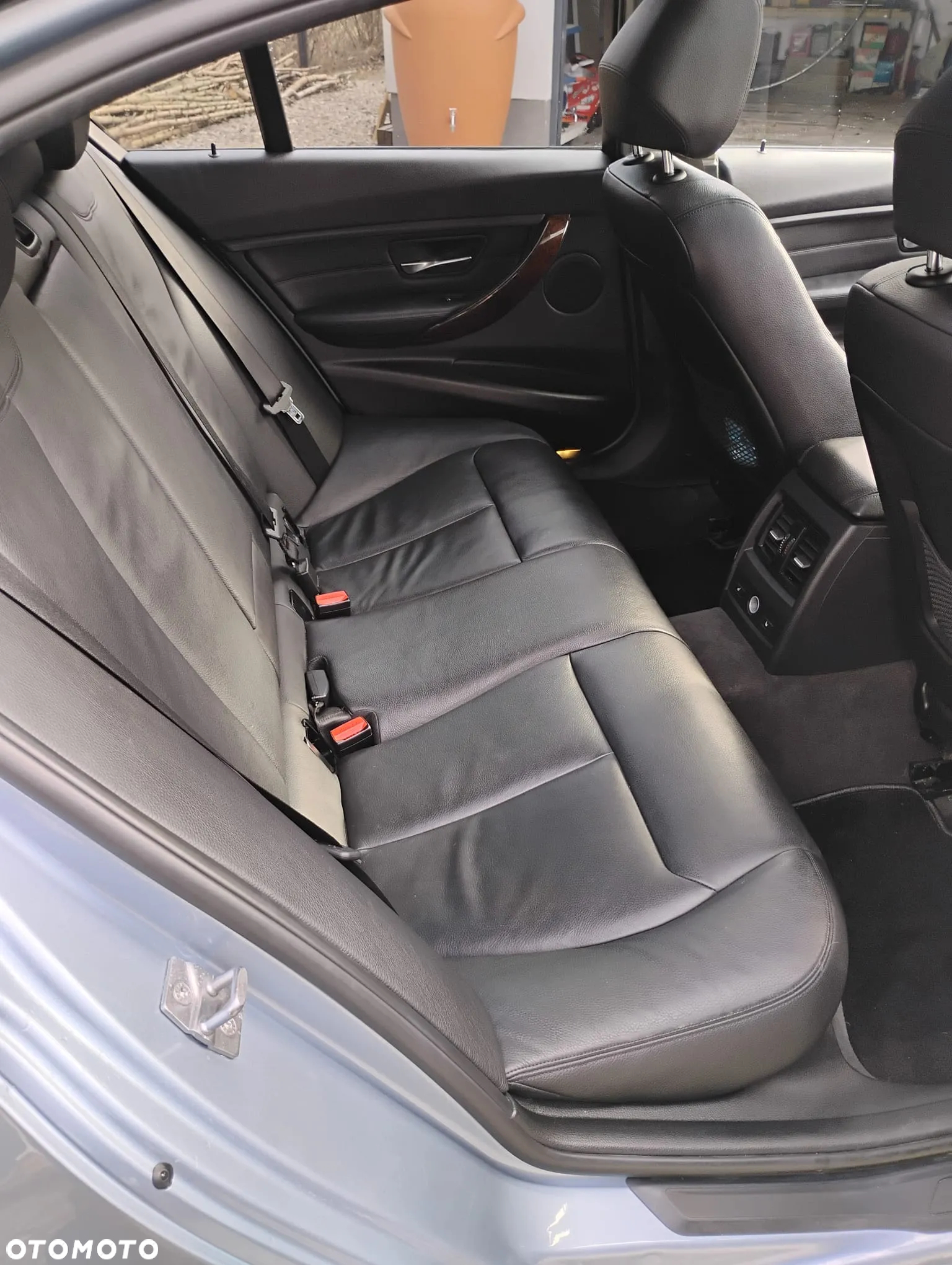 BMW Seria 3 320i Luxury Line - 15