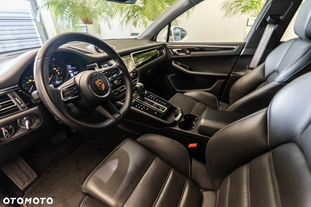 Porsche Macan Standard - 8