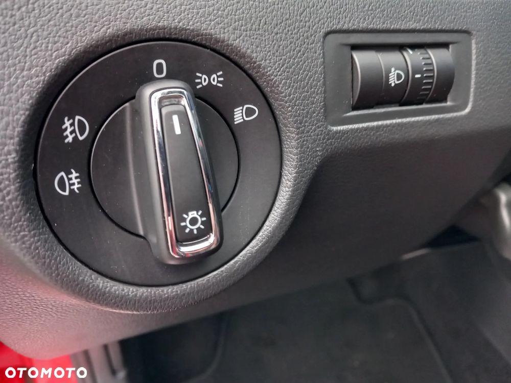 Skoda RAPID 1.0 TSI Monte Carlo - 31
