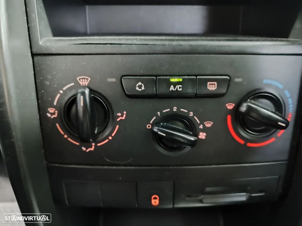 Peugeot 207 1.4 HDi Trendy - 22