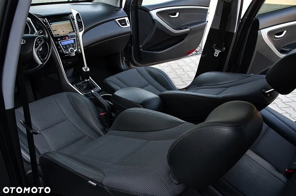 Hyundai i30 1.6 CRDi Premium - 30