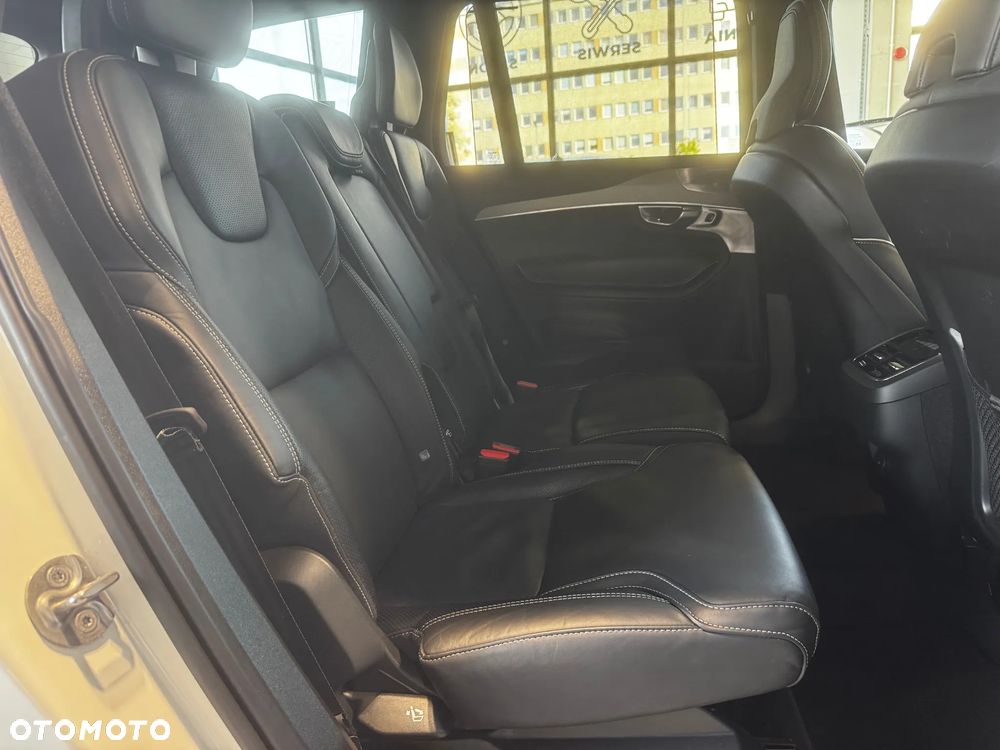 Volvo XC 90 B5 D AWD Ultimate Dark - 16