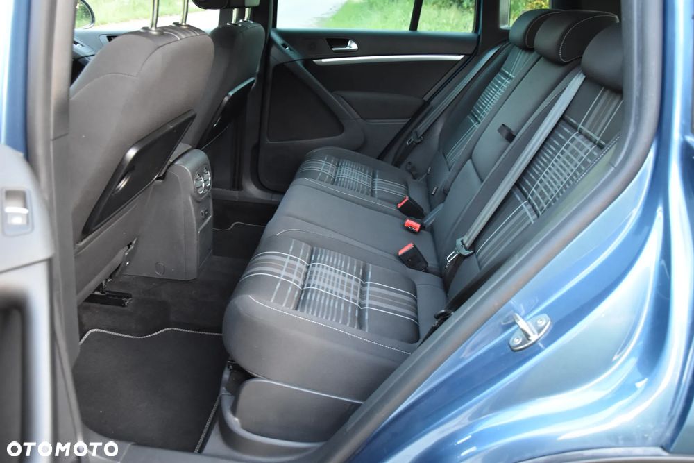 Volkswagen Tiguan 2.0 TDI SCR BlueMotion Technology Lounge Sport & Style - 31