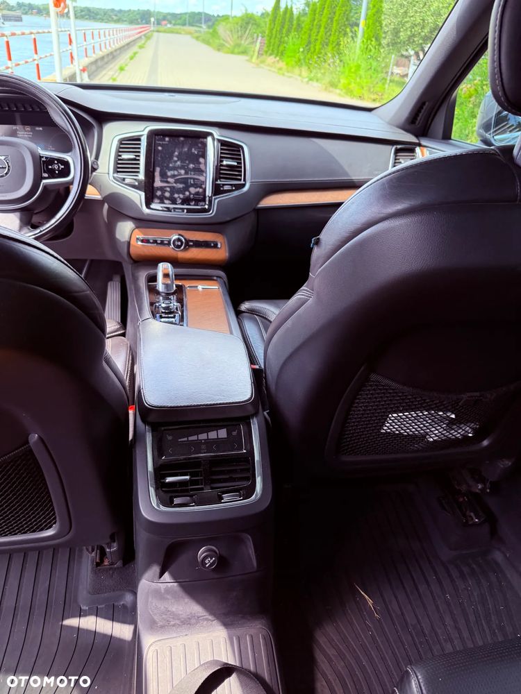 Volvo XC 90 - 10