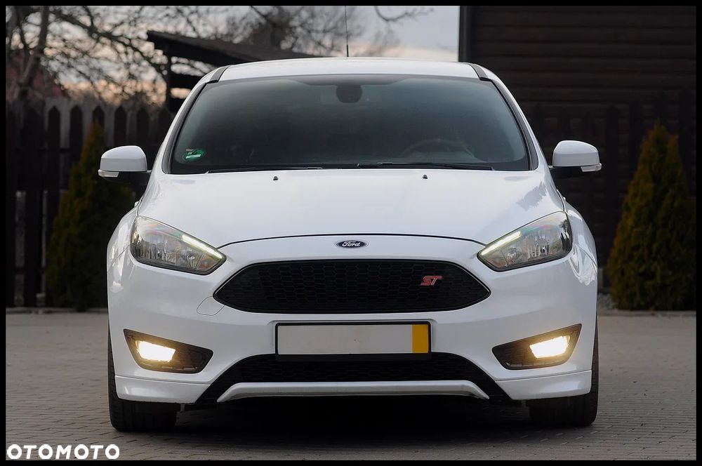 Ford Focus - 11
