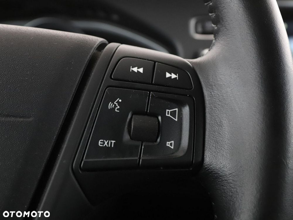 Volvo V40 T2 Linje You - 29